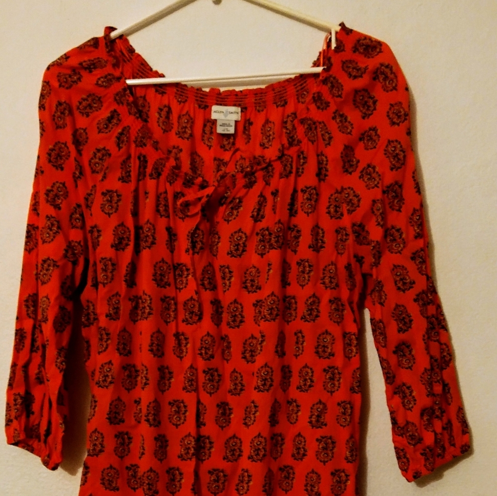 Jaclyn Smith blouse